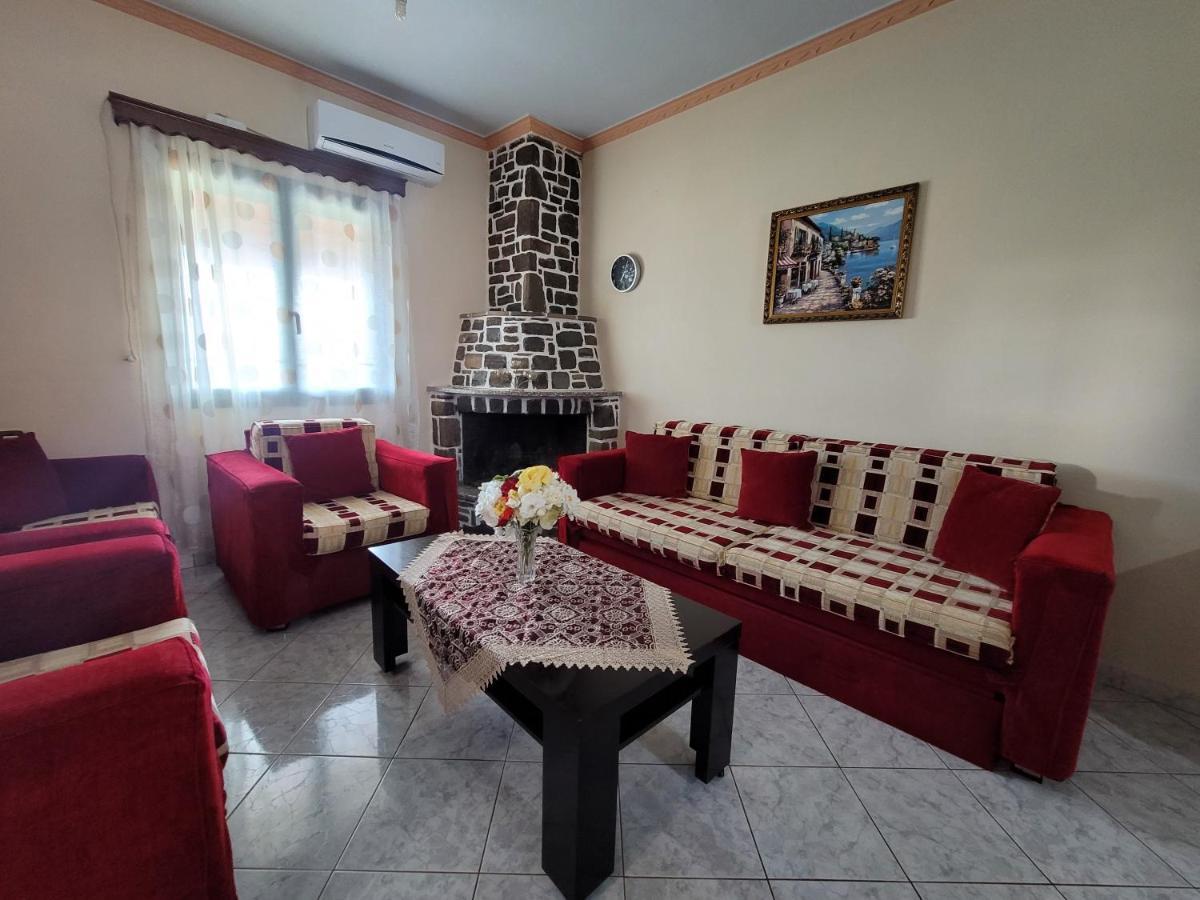 Petrefi Apartments Ksamil Extérieur photo