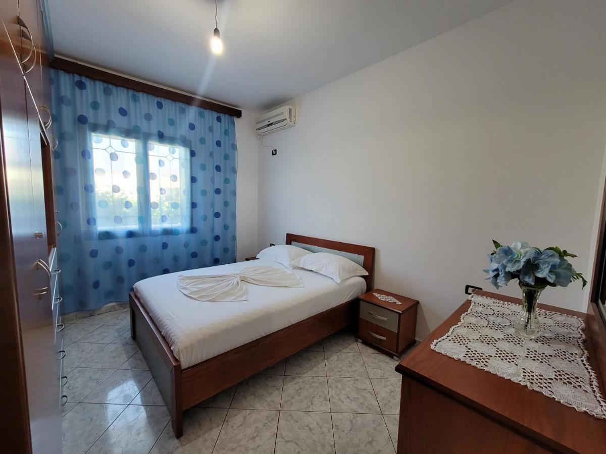 Petrefi Apartments Ksamil Extérieur photo