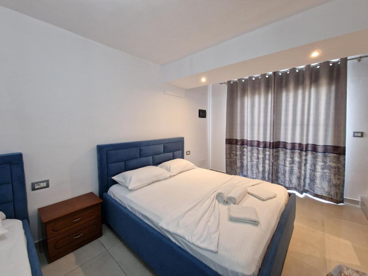 Petrefi Apartments Ksamil Extérieur photo