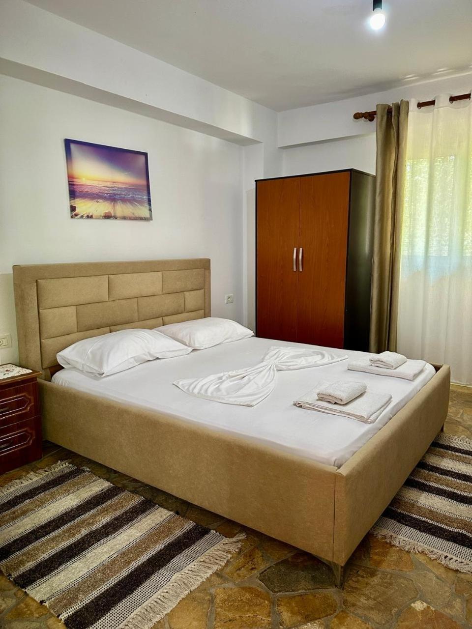 Petrefi Apartments Ksamil Extérieur photo